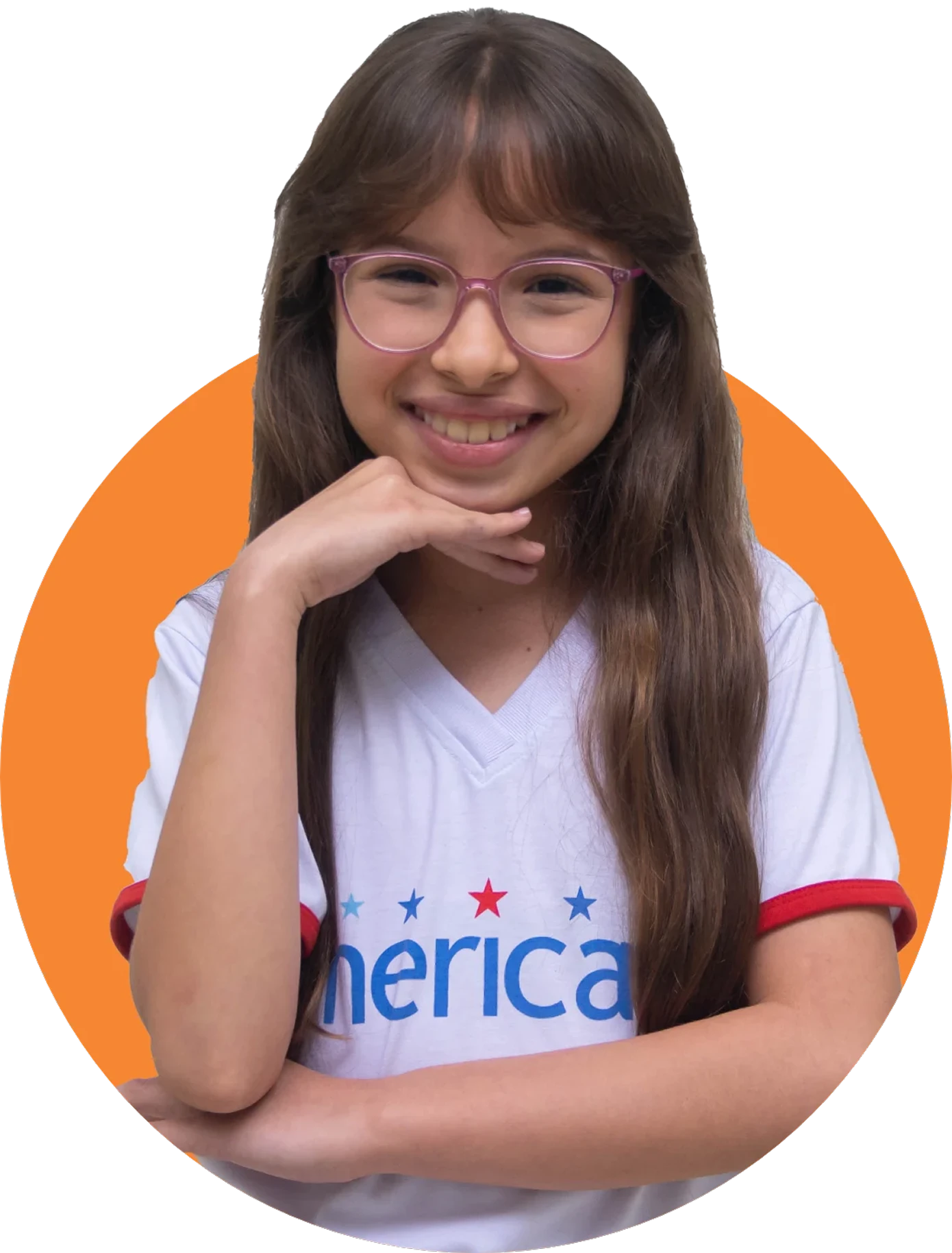 Aluna com as mãos no rosto